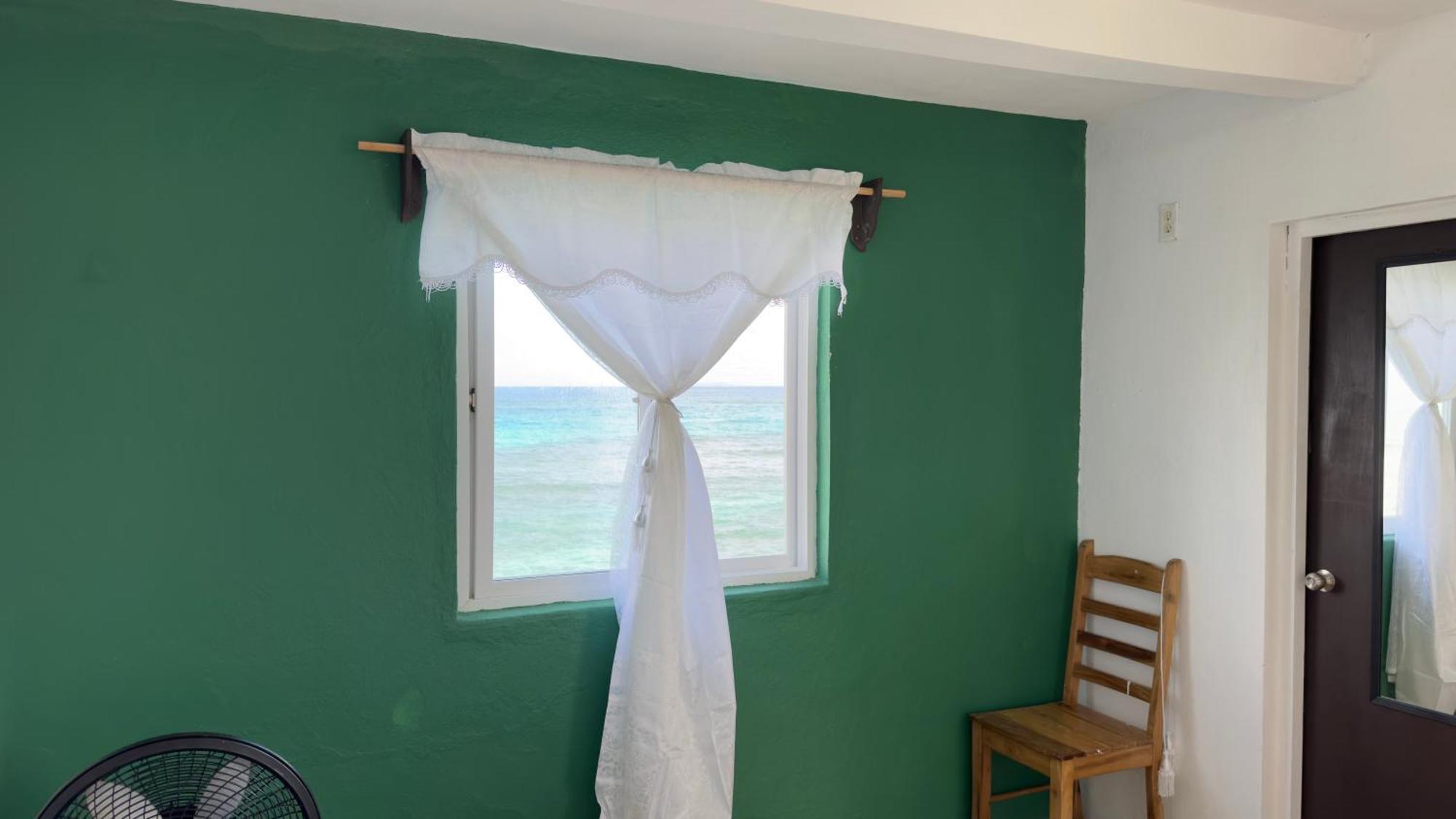 The Wave Hostel Corn Island Brig Bay المظهر الخارجي الصورة